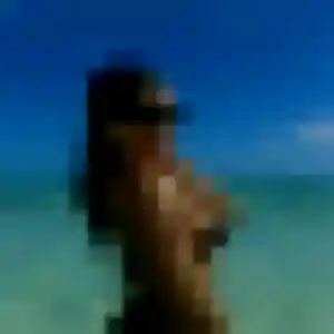 Olivia, 28 ans, en ligne à Auray pour une rencontre coquine