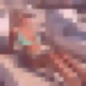Découvre Jeanne, 23 ans à Biarritz gratuitement