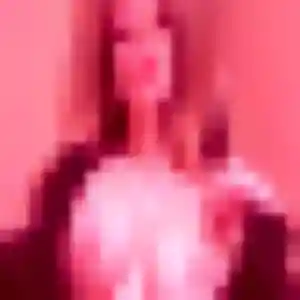 Madeleine, 20 ans, connectée à Blain pour une rencontre coquine