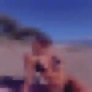 Fleur (19 ans) à Buc propose un rencontre cougar maintenant