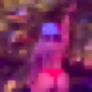 Yasmina, 32 ans, connectée à Cergy pour un rencontre cougar