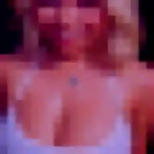 Photo de Uranie à Chalonnes-sur-Loire (19 ans) - rencontre cougar gratuit