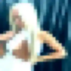 Elise (20 ans) à Changé cherche une rencontre ce soir