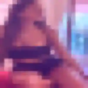 Bertrane, 30 ans, connectée à Châteaubriant pour une rencontre coquine