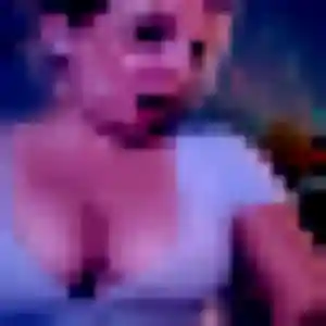 Sylviane, 30 ans, disponible à Châteaulin pour une rencontre coquine