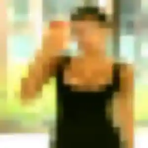 Laura de Chirongui, 19 ans - rencontre cougar discret