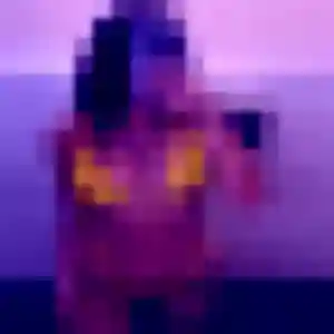 Giulia, 22 ans, en ligne à Cosne-Cours-sur-Loire pour un rencontre cougar