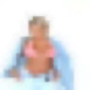 Ursula, 22 ans, cherche un rencontre cougar à Croissy-sur-Seine