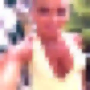 Geneve, 21 ans, cherche un rencontre cougar à Darnétal