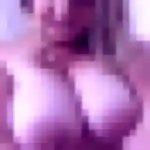 Photo de Valentina à Émerainville (27 ans) - rencontre cougar sans inscription