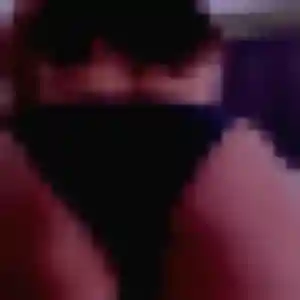 Mylene (19 ans) à Fontainebleau attend une rencontre ce soir