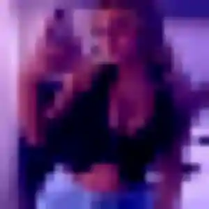 Gilberte, 33 ans, disponible à Francheville pour un rencontre cougar