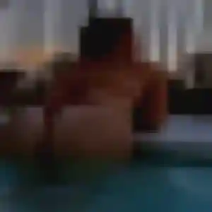 Anna (35 ans) à Guer cherche une rencontre ce soir