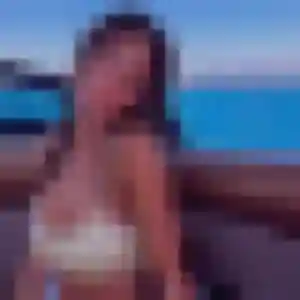 Rejoins Sixtine, 45 ans à Honfleur en privé