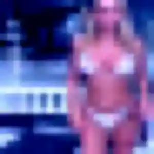 Jeanne de Jaunay-Marigny, 19 ans - rencontre cougar discret