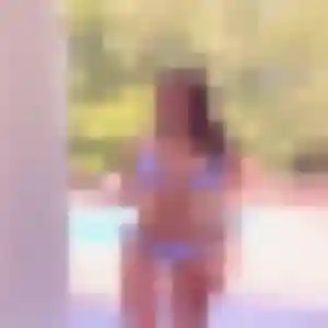 Paloma, femme de 21 ans propose rencontre cougar à L'Aigle
