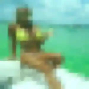 Elena, 37 ans, en ligne à L'Île-Saint-Denis pour une rencontre coquine