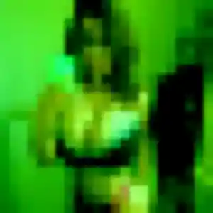 Karine (29 ans) à L'Isle-sur-la-Sorgue propose un rencontre cougar maintenant