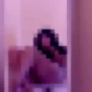 Rejoins Lena, 36 ans à La Londe-les-Maures gratuitement