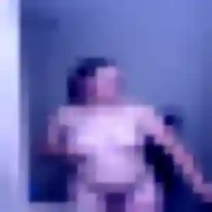 Camille, 27 ans, disponible à La Ville-aux-Dames pour une rencontre coquine