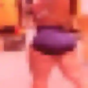 Photo de Mylene à Labruguière (22 ans) - rencontre cougar anonyme