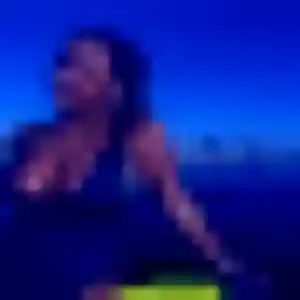 Sexy Oumaima, 45 ans à Le Chesnay-Rocquencourt - voir sa photo