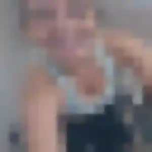 Maelys, 20 ans, connectée à Le Gosier pour un rencontre cougar