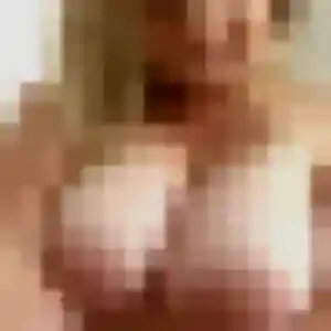 Luna, 33 ans, en ligne à Le Pellerin pour un rencontre cougar