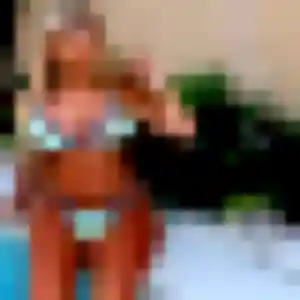 Elise, 37 ans, en ligne à Le Val d'Hazey pour un rencontre cougar