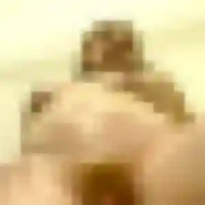 Joanne, fille de 19 ans propose rencontre cougar à Livarot-Pays-d'Auge