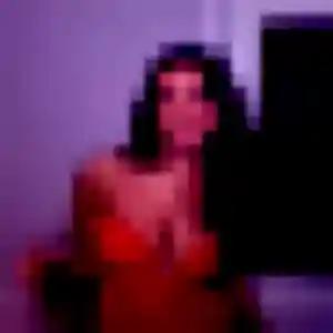 Yvonne, 19 ans, dispo pour rencontre cougar à Lorient