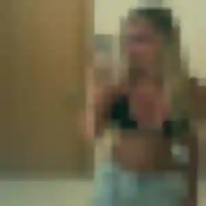 Geneve, 36 ans, en ligne à Nevers pour un rencontre cougar