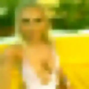 Dana, 23 ans, en ligne à Noisy-le-Roi pour une rencontre coquine