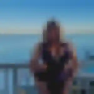 Whitney, 35 ans, en ligne à Noyal-Châtillon-sur-Seiche pour une rencontre coquine