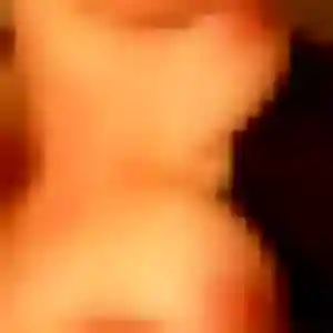 Paloma, 21 ans, en ligne à Ouistreham pour un rencontre cougar