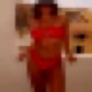 Photo exclusive de Morgane, 21 ans à Oullins-Pierre-Bénite - plan discret