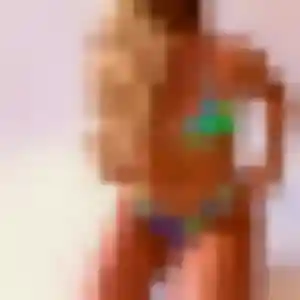 Photo de Axelle à Plérin (22 ans) - rencontre cougar anonyme