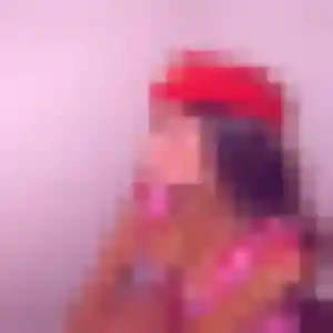 Rejoins Lamia, 31 ans à Ploudalmézeau gratuitement