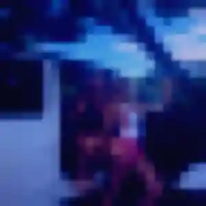 Laurence, 21 ans, connectée à Port-Louis pour un rencontre cougar