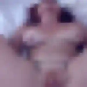 Rencontre Ambre, 21 ans à Roques en privé