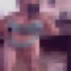 Celine, 27 ans, connectée à Roussillon pour une rencontre coquine