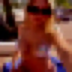 Photo privée de Khadija, 34 ans à Saint-André-des-Eaux - rencontre coquine