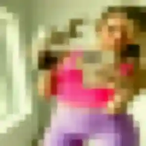 Lucienne, 22 ans, dispo pour rencontre cougar à Saint-Jean-de-Maurienne