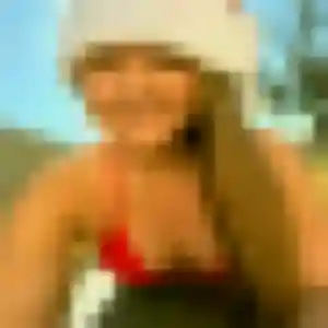 Adeline, femme de 34 ans propose rencontre cougar à Saint-Marcellin-en-Forez
