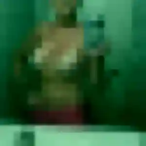 Photo de Adelaide à Saint-Memmie (37 ans) - rencontre cougar discret