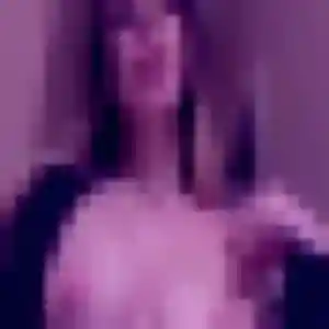 Rania, 29 ans, connectée à Saint-Memmie pour une rencontre coquine