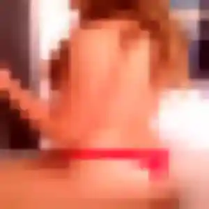 Hilary de Saint-Pierre-d'Oléron, 27 ans - rencontre cougar sans prise de tête