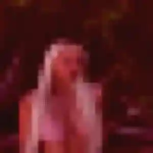 Jihane (23 ans) à Santes cherche un rencontre cougar aujourd'hui