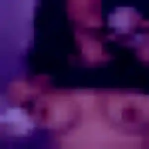 Contacte Adele, 28 ans à Sarcelles gratuitement