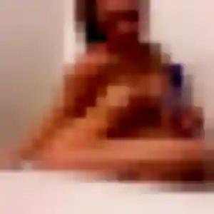 Typhaine de Sucy-en-Brie, 22 ans - rencontre cougar en toute liberté